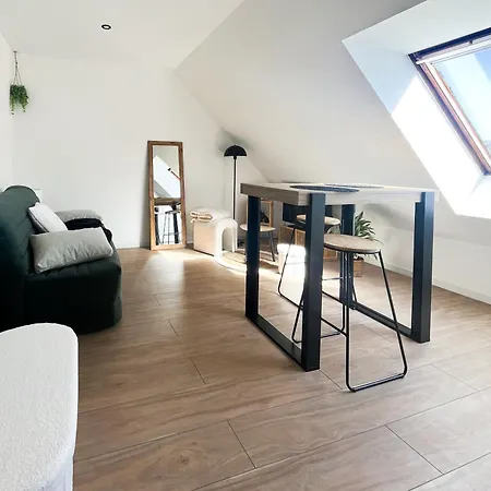 Lumineux Et Rénové - 2 Personnes Appartement